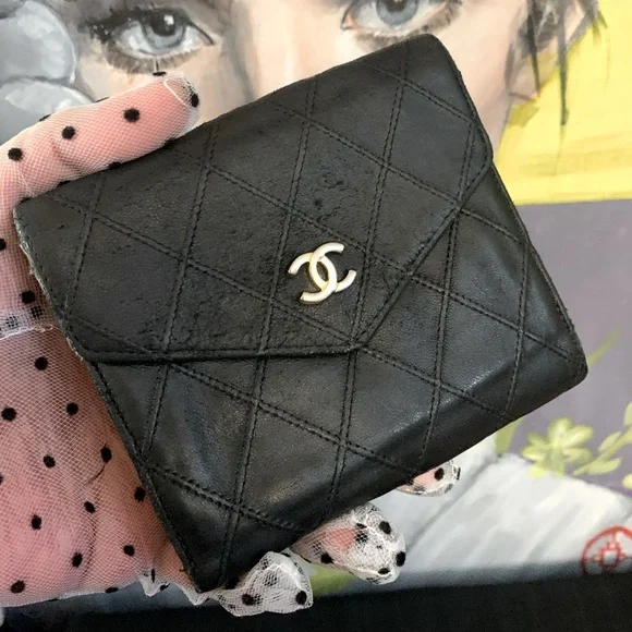 🔥SOLD🔥 Chanel Black Lambskin Wallet - Picture 1 of 8